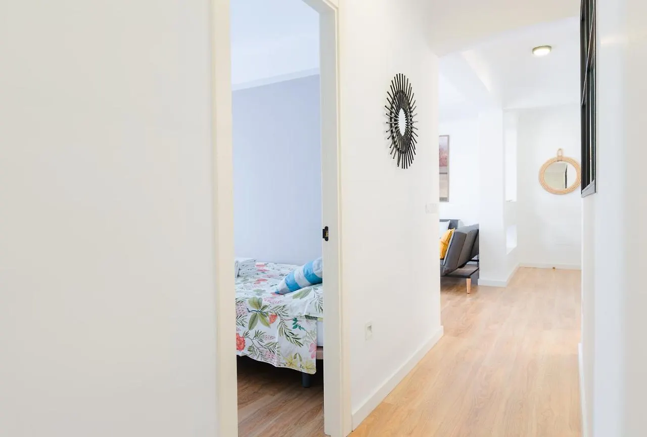 Malagaflat Design Apartment 3 Bedrooms City Centre 0*, Malaga